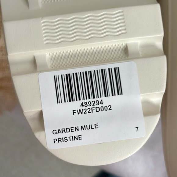 Aime Leon Dore garden mule in pristine white - Picture 6 of 6